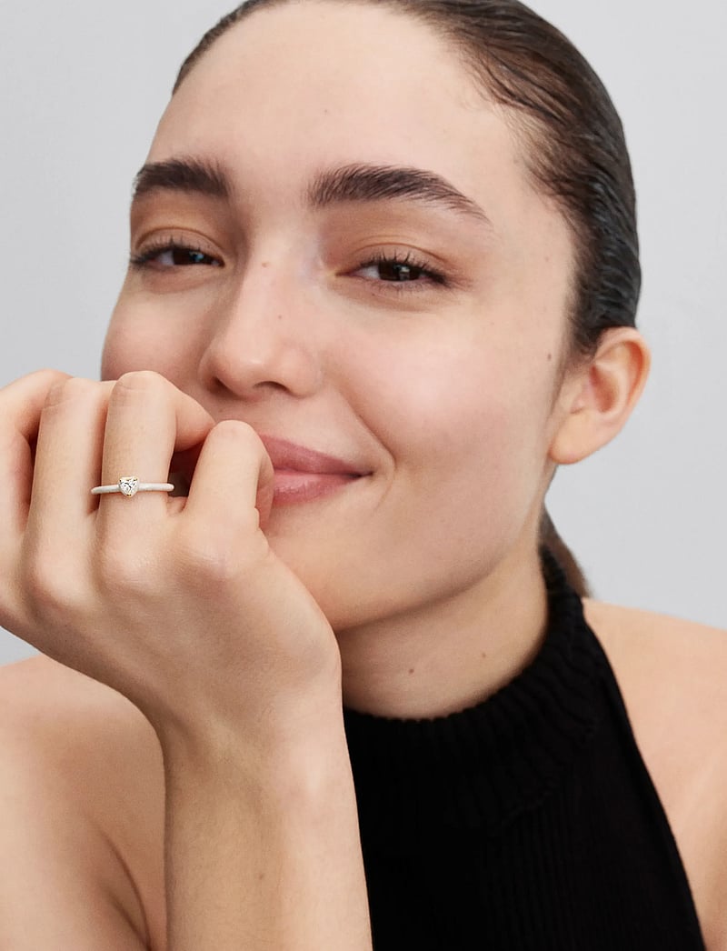 Pandora - Heart 14k gold-plated ring with clear cubic zirconia and shimmering white enamel - ringar - white - 0