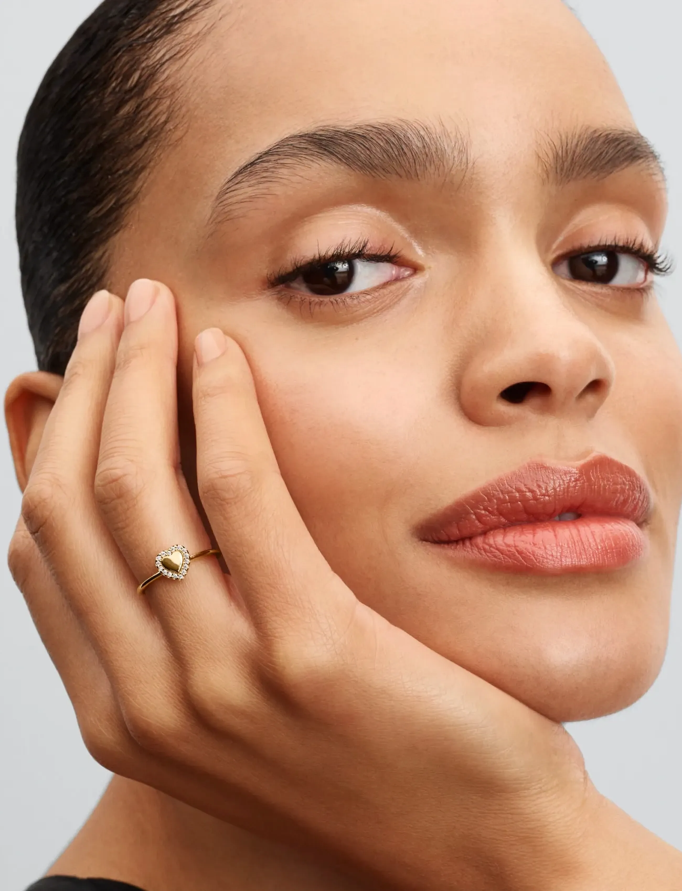 Pandora Engravable Heart 14K Gold-Plated Ring With Clear Cubic Zirconia, Kvinder, Hjerte Halo Ring, Guld, Str: 56