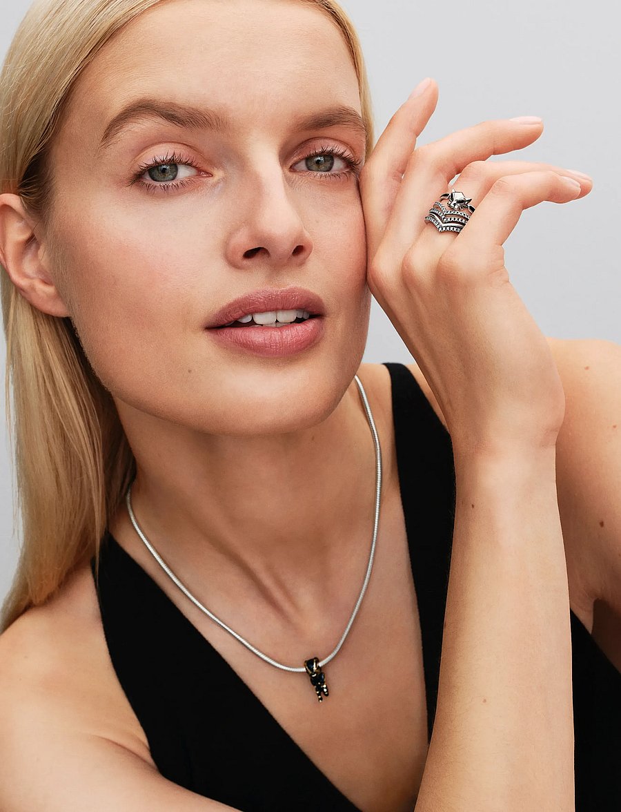 Pandora - Marvel Black Panther sterling silver ring with black crystal and black enamel - ringer - black - 2