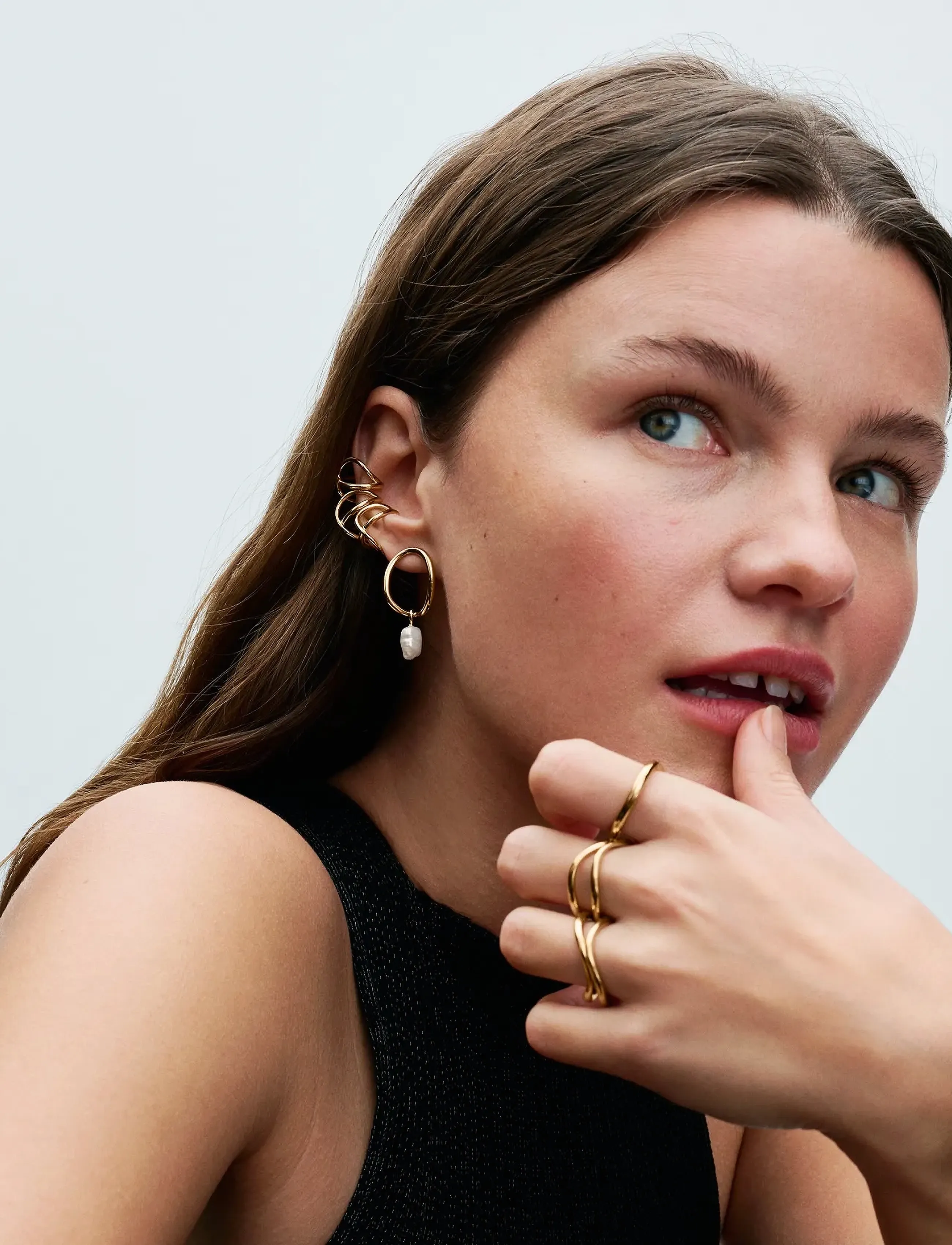 Pandora - 14k Gold-plated drop earrings with baroque white treated freshwater cultured pearl - boucles d'oreilles en perles - white - 2