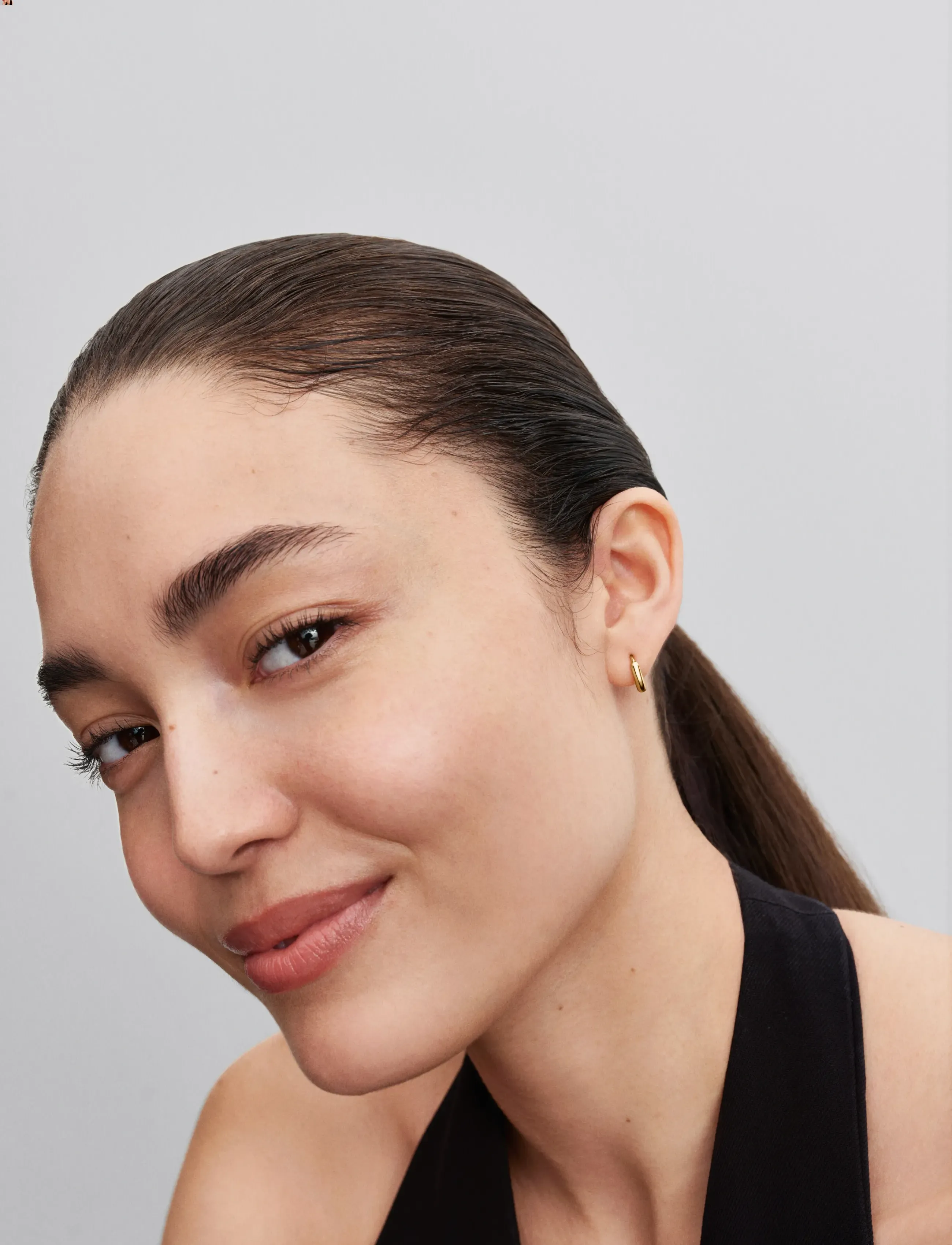 Pandora 14K Gold-Plated Huggie Hoop Earrings, Kvinder, Huggie Creoler, Guld, Str: ONE SIZE