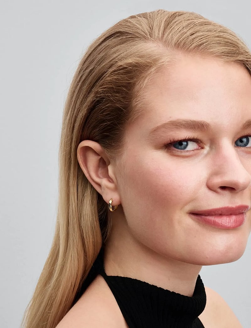 Pandora - Twisted 14k gold-plated huggie earrings - hoops - no color - 0