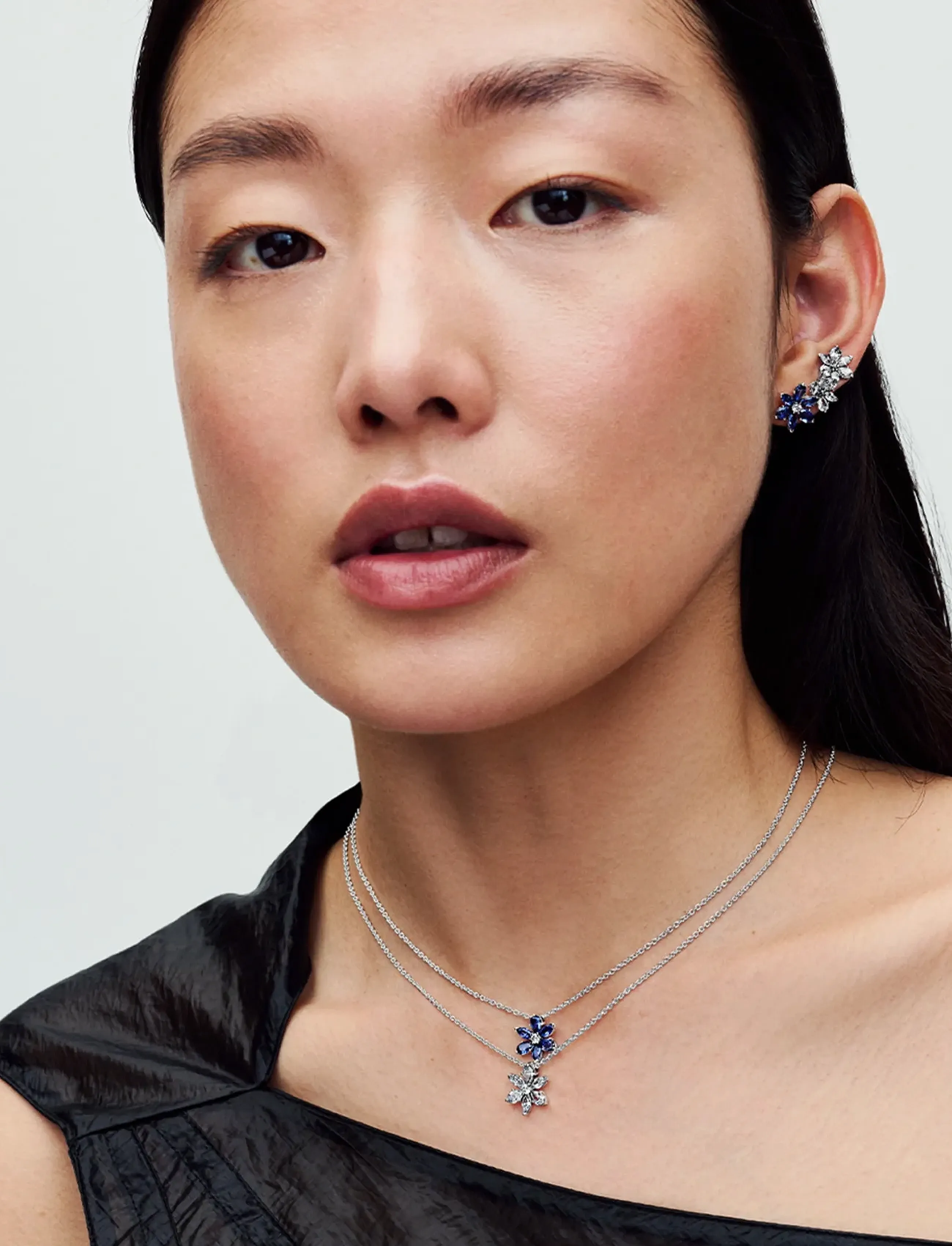 Pandora - Herbarium cluster sterling silver stud earrings with princess blue crystal and clear cubic zirconia - blue - 2