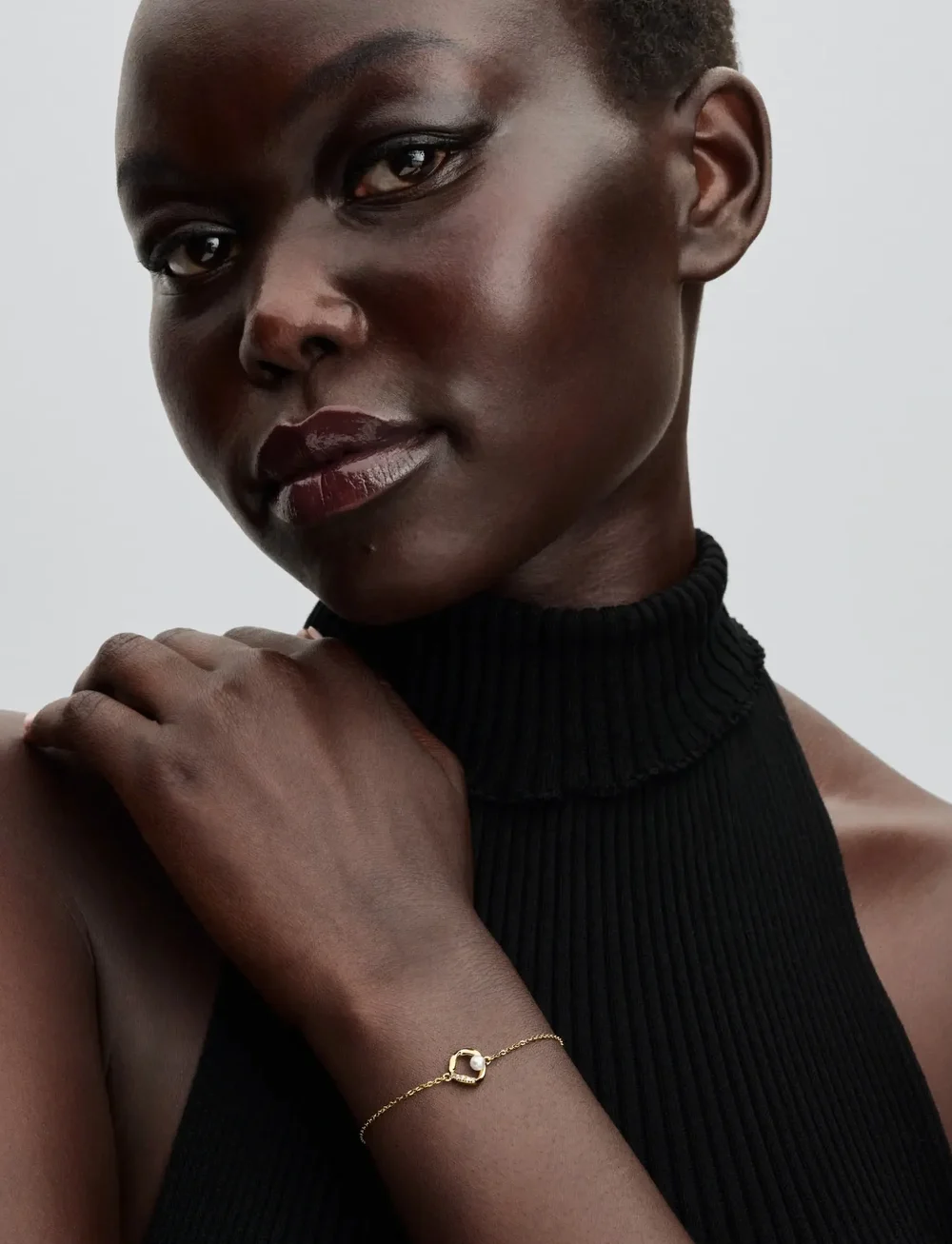 Pandora - 14k gold-plated bracelet with treated white freshwater cultured pearl and clear cubic zirconia - kedjearmband - white - 0