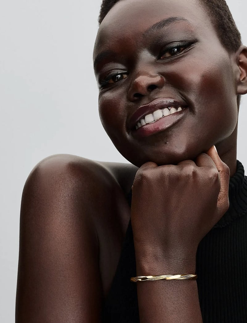 Pandora Twisted 14k Gold-plated Open Bangle (PND563869C00) Bangles