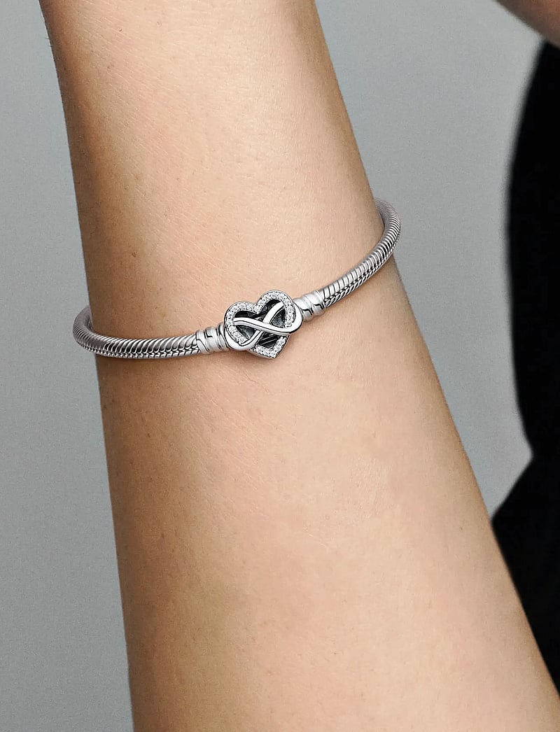 Pandora - Snake chain sterling silver bracelet with infinity heart clasp with clear cubic zirconia - kedjearmband - clear - 3