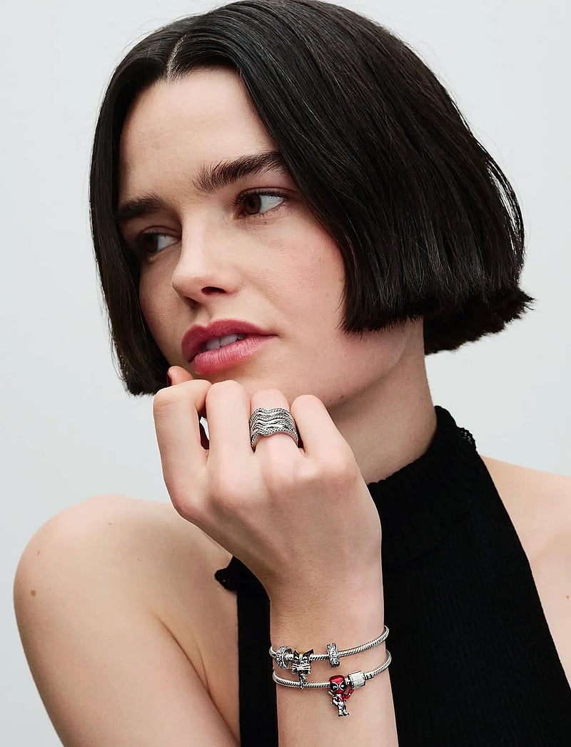 Pandora - Marvel Wolverine sterling silver charm with black, yellow and blue enamel - hängen & berlocker - multicolor - 4