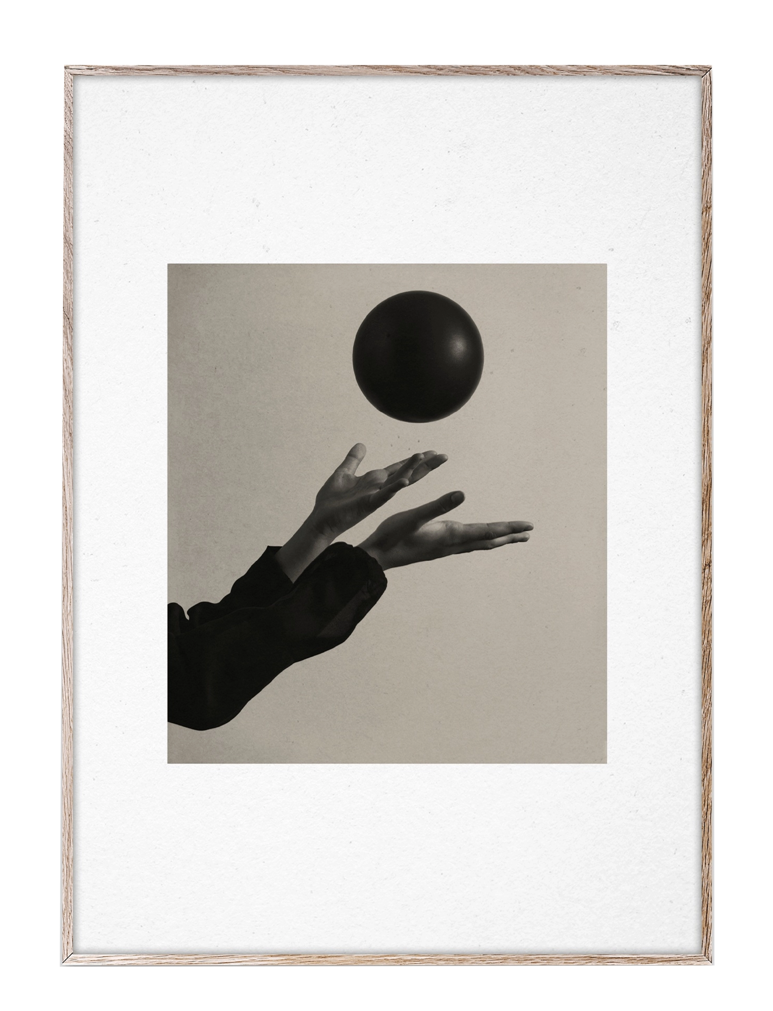 Paper Collective - Play III - 70x100 - black, white, grey - 0