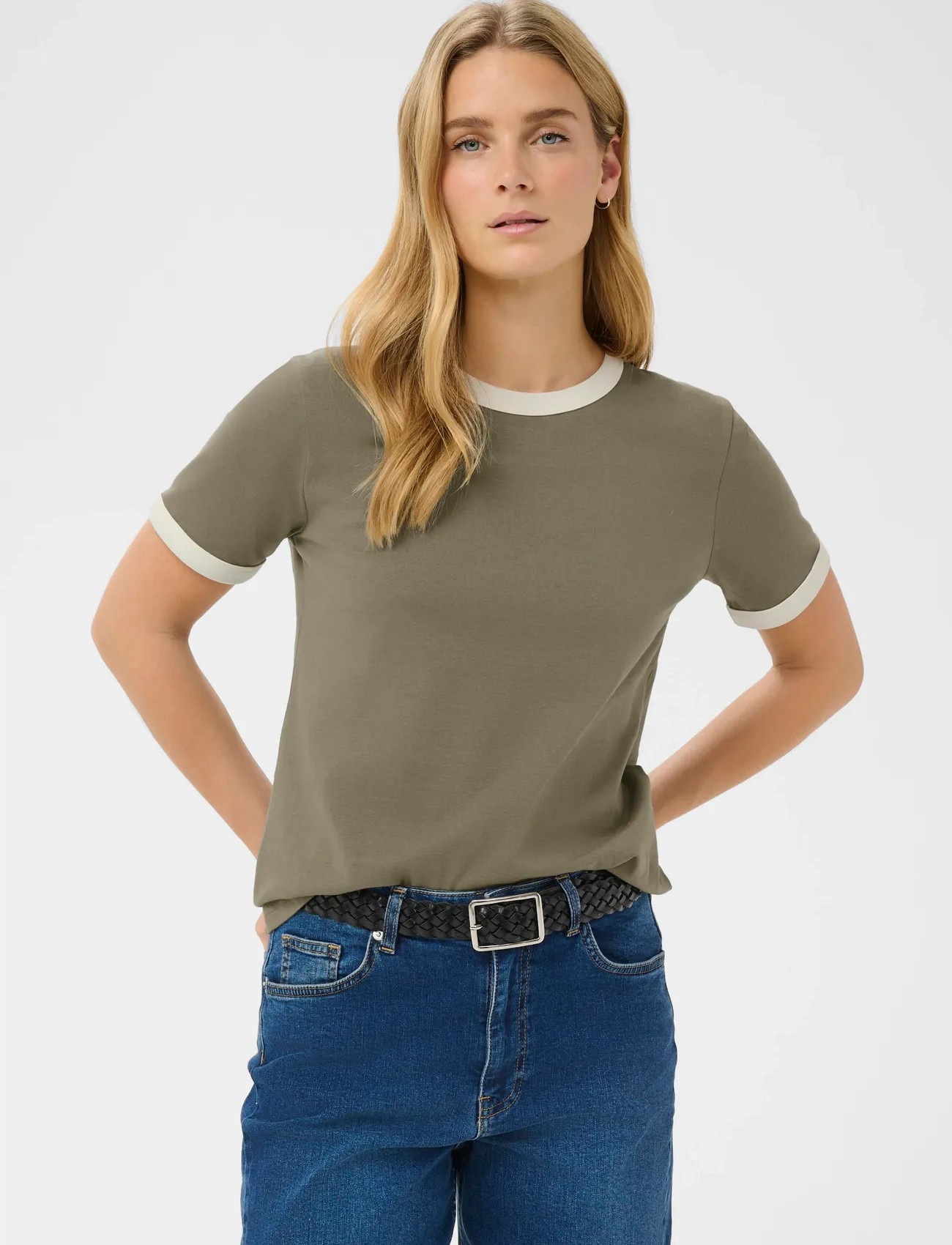 Khaki green