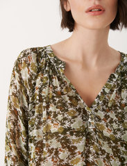 Part Two - ErdonaePW BL - long-sleeved blouses - green painted flower print - 5