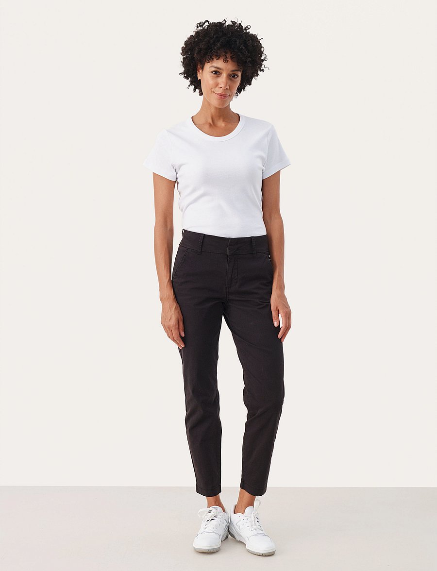 Part Two - SoffysPW Fitted chino pants - kitsad püksid - black - 3