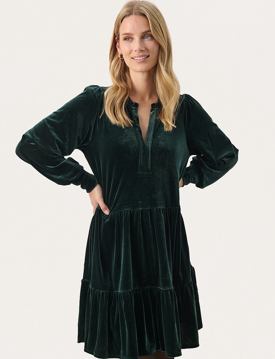 Part Two - ViggasePW Short DR - kokteilikleidid - green gables - 0