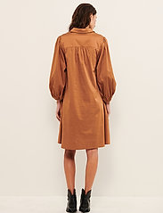 Part Two - EleinaPW DR - robes chemises - chipmunk - 3