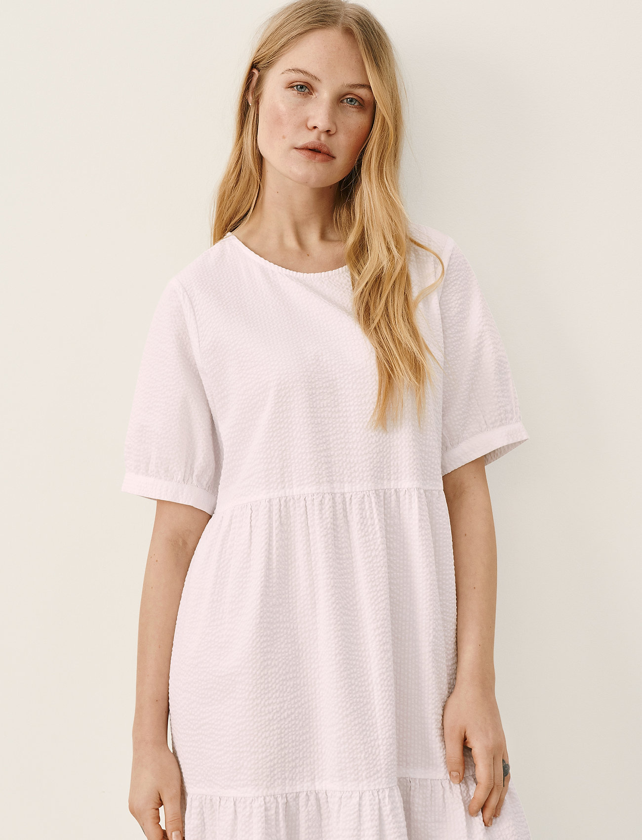 Part Two - IanePW DR - bright white - 3