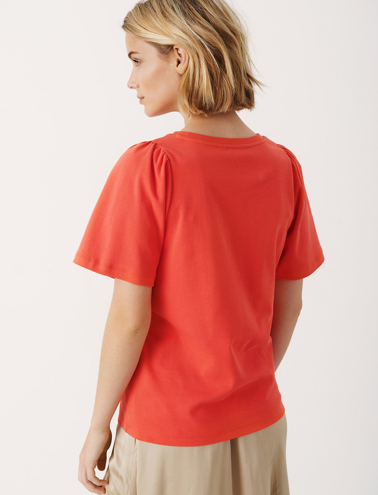 Part Two - ImaleaPW TS - cayenne - 4