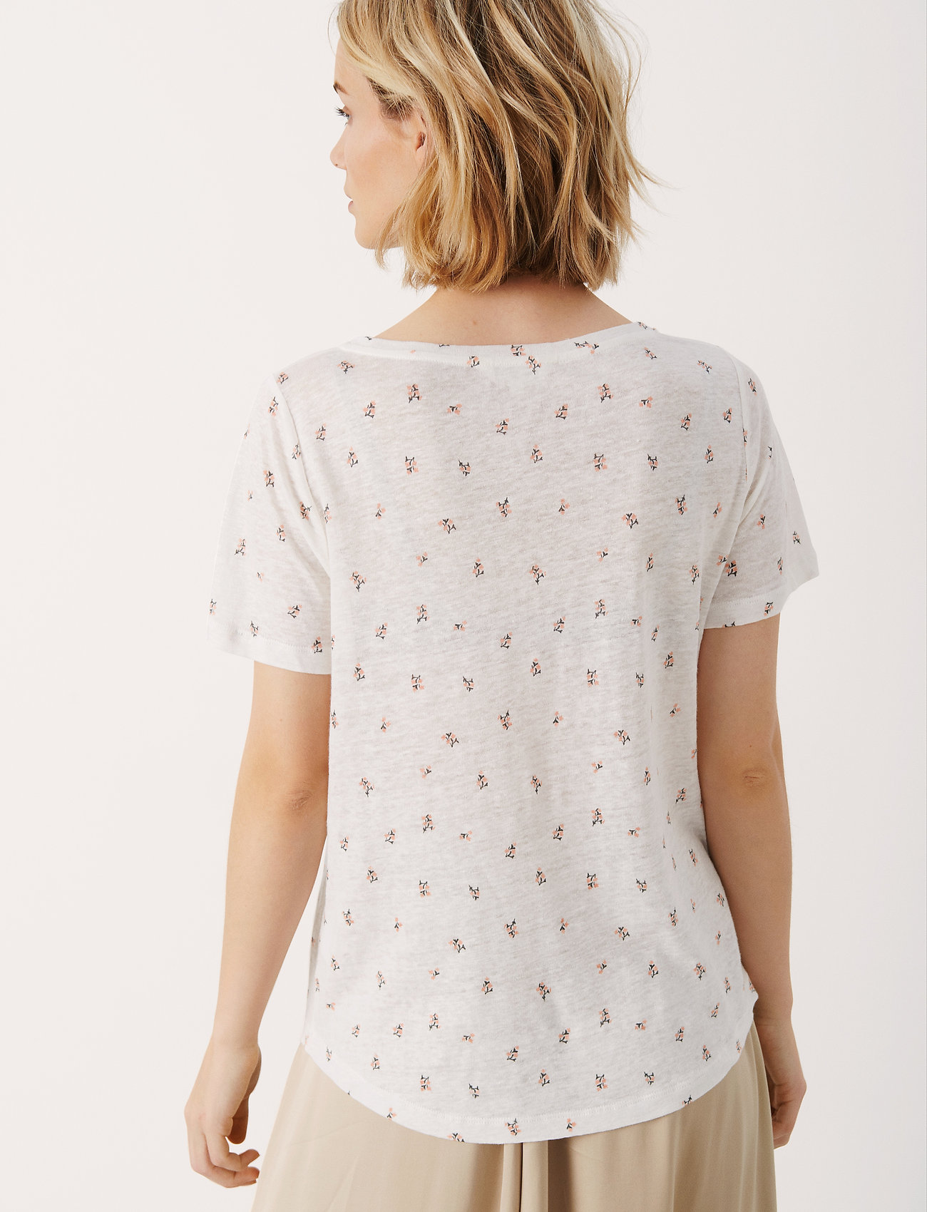Part Two - NemiaPW TS - blooming dahlia bouquet print - 4