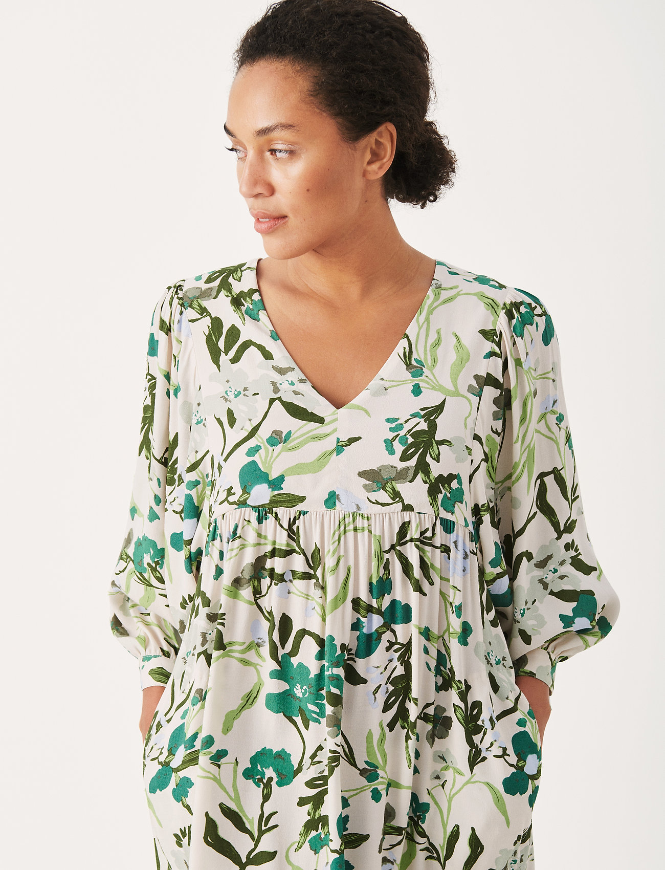 NikolinaPW DR - GREEN PAINTED FLOWER