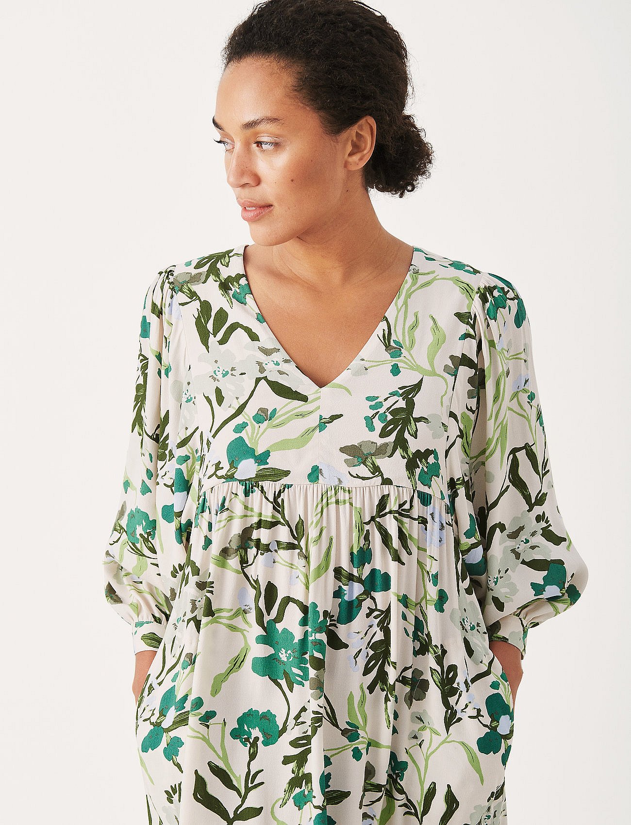 NikolinaPW DR - GREEN PAINTED FLOWER