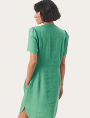 Part Two - AminasePW DR - skjortklänningar - green spruce - 3