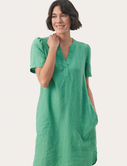 Part Two - AminasePW DR - skjortklänningar - green spruce - 4