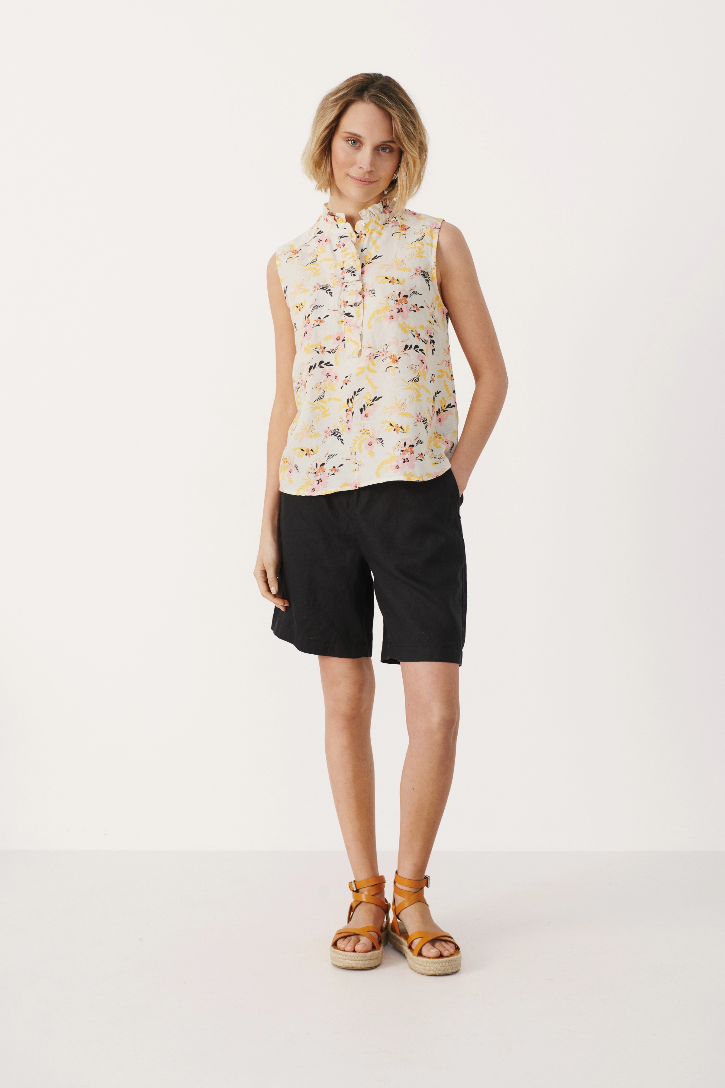 Part Two - PoulaPW TO - peony leaf bouquet print - 3