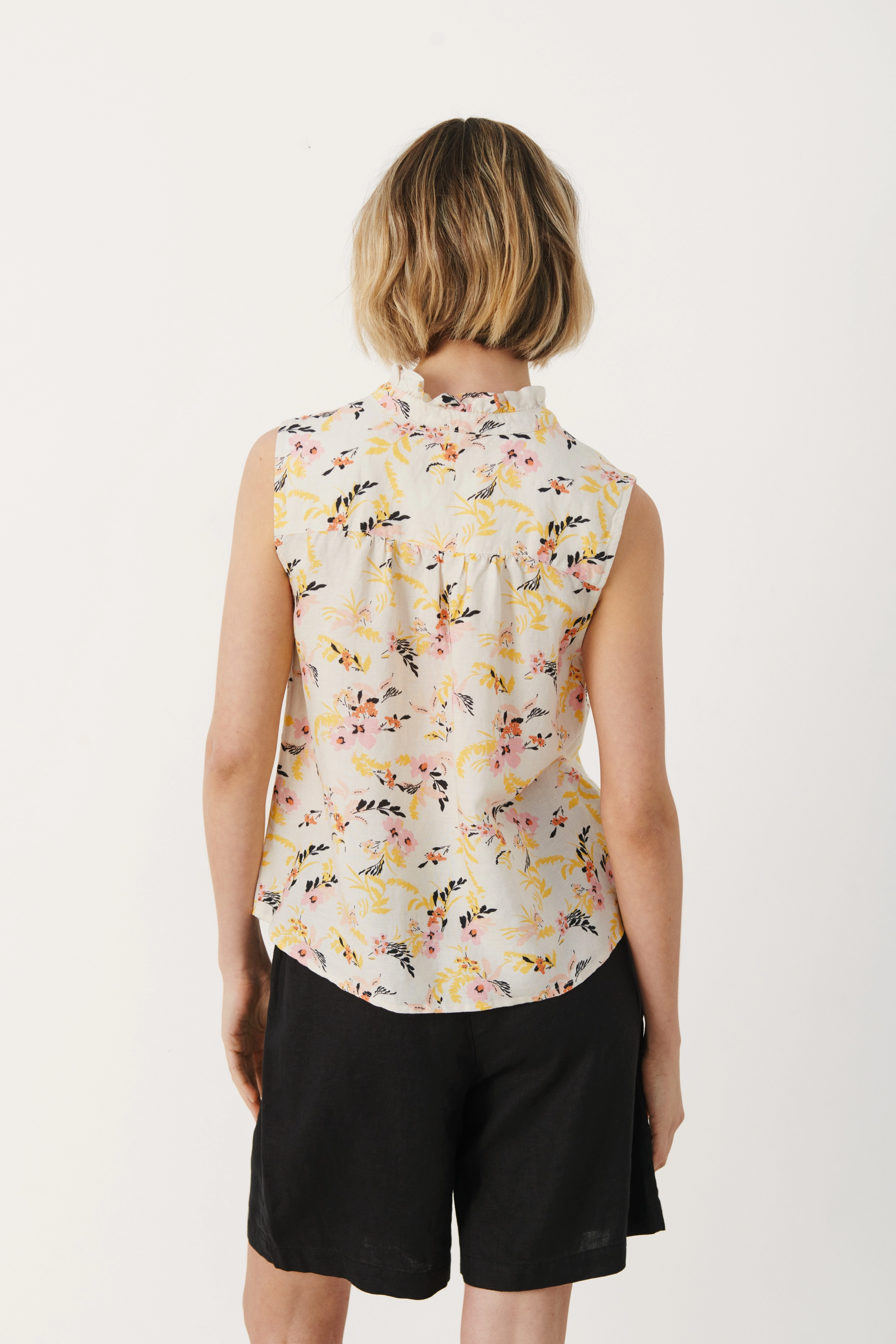Part Two - PoulaPW TO - peony leaf bouquet print - 4