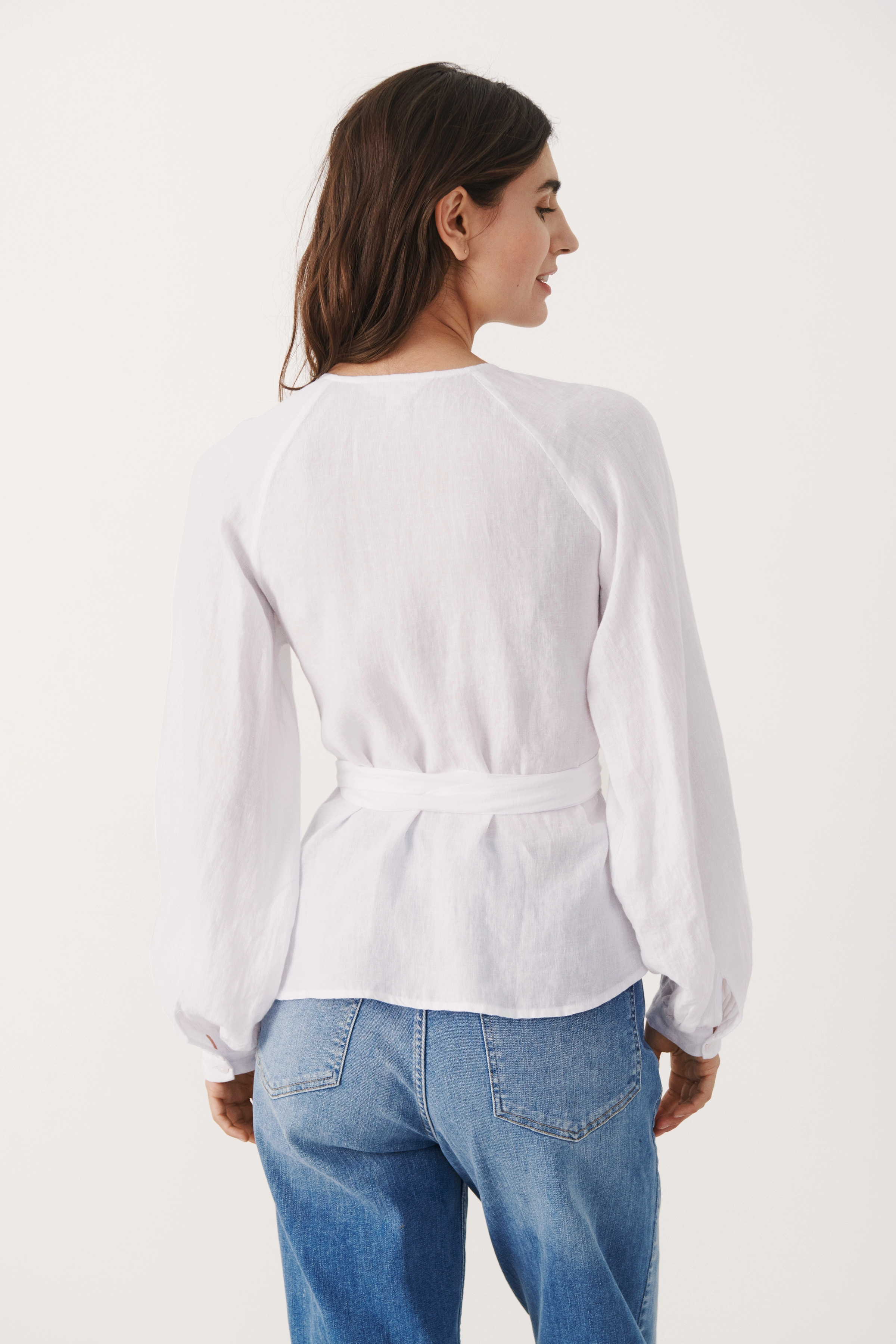 Part Two - NerminPW BL - bright white - 3