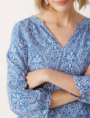 Part Two - MileanPW BL - long-sleeved blouses - beaucoup blue ornament print - 5