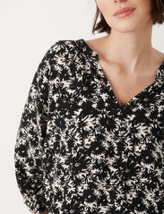 Part Two - MileanPW BL - long-sleeved blouses - black painted flower - 5