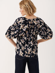Part Two - OteliaPW BL - short-sleeved blouses - navy blurred flower print - 4