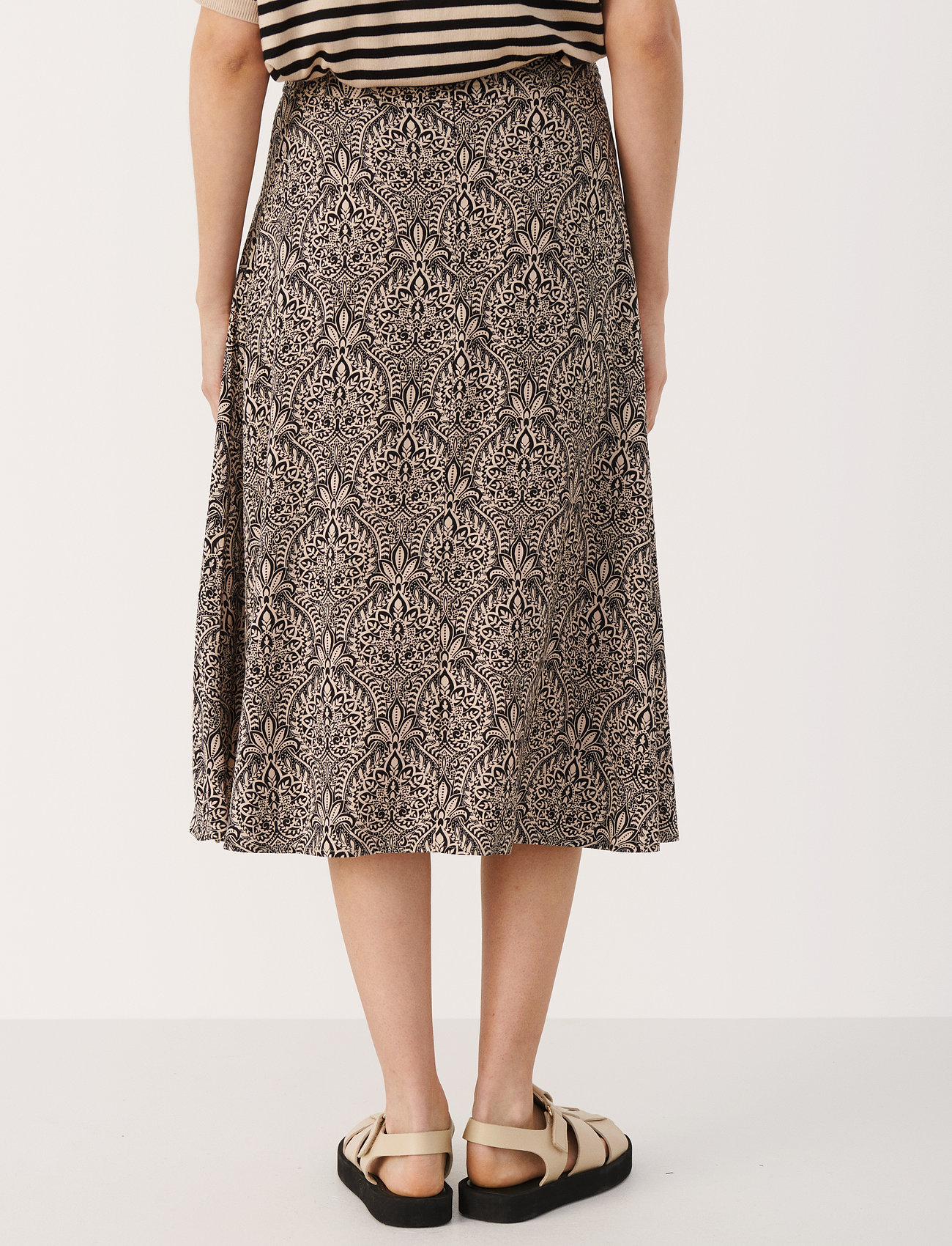 Part Two - OfeliePW SK - black ornament print - 4