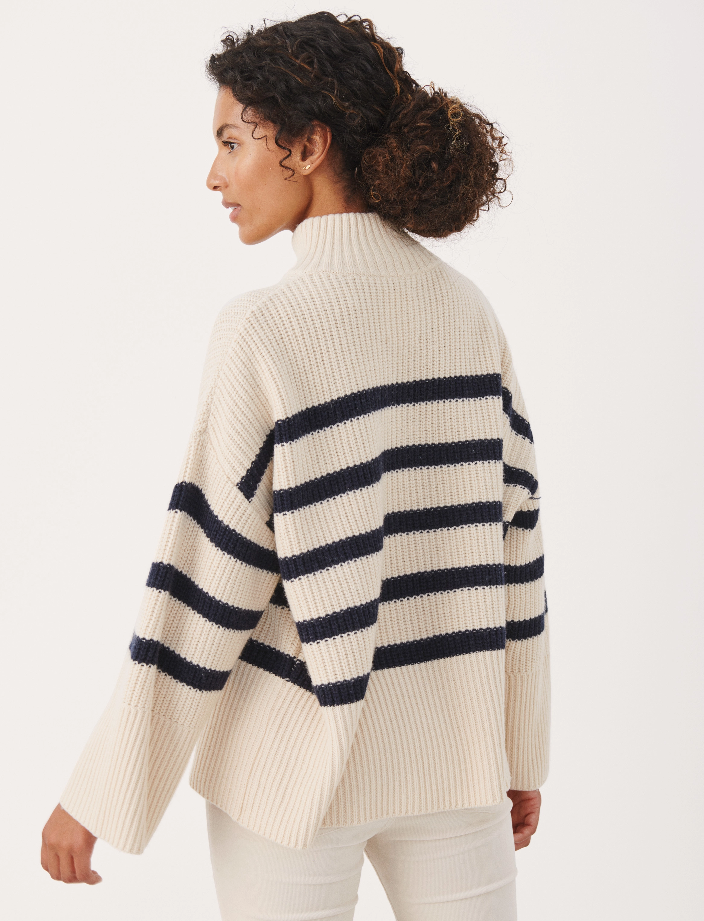 Part Two - RajanaPW PU - whitecap gray stripe - 4
