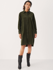 Part Two - RoselinaPW DR - shirt dresses - forest night - 2