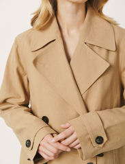 Part Two - SifPW OTW - spring coats - travertine - 5