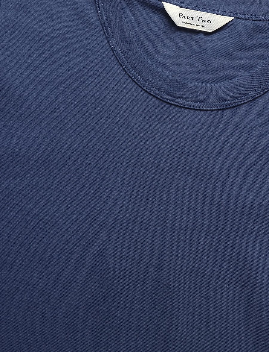 Part Two - RatanaPW TS - t-shirts - oceana - 2