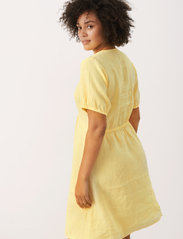Part Two - AltheanPW DR - sukienki letnie - mellow yellow - 4