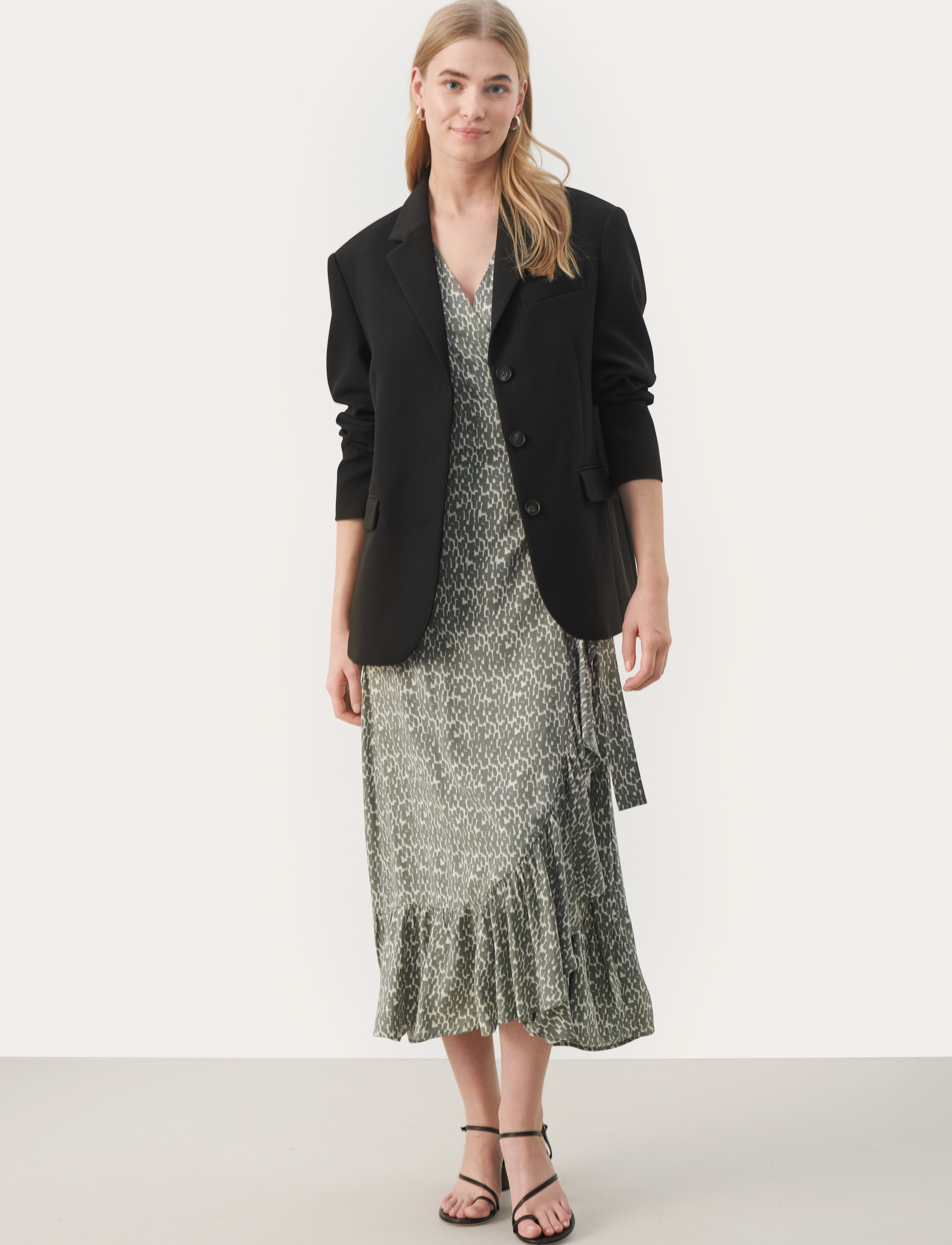 Part Two - ClarinaPW DR - midiklänningar - agave green graphic print - 4