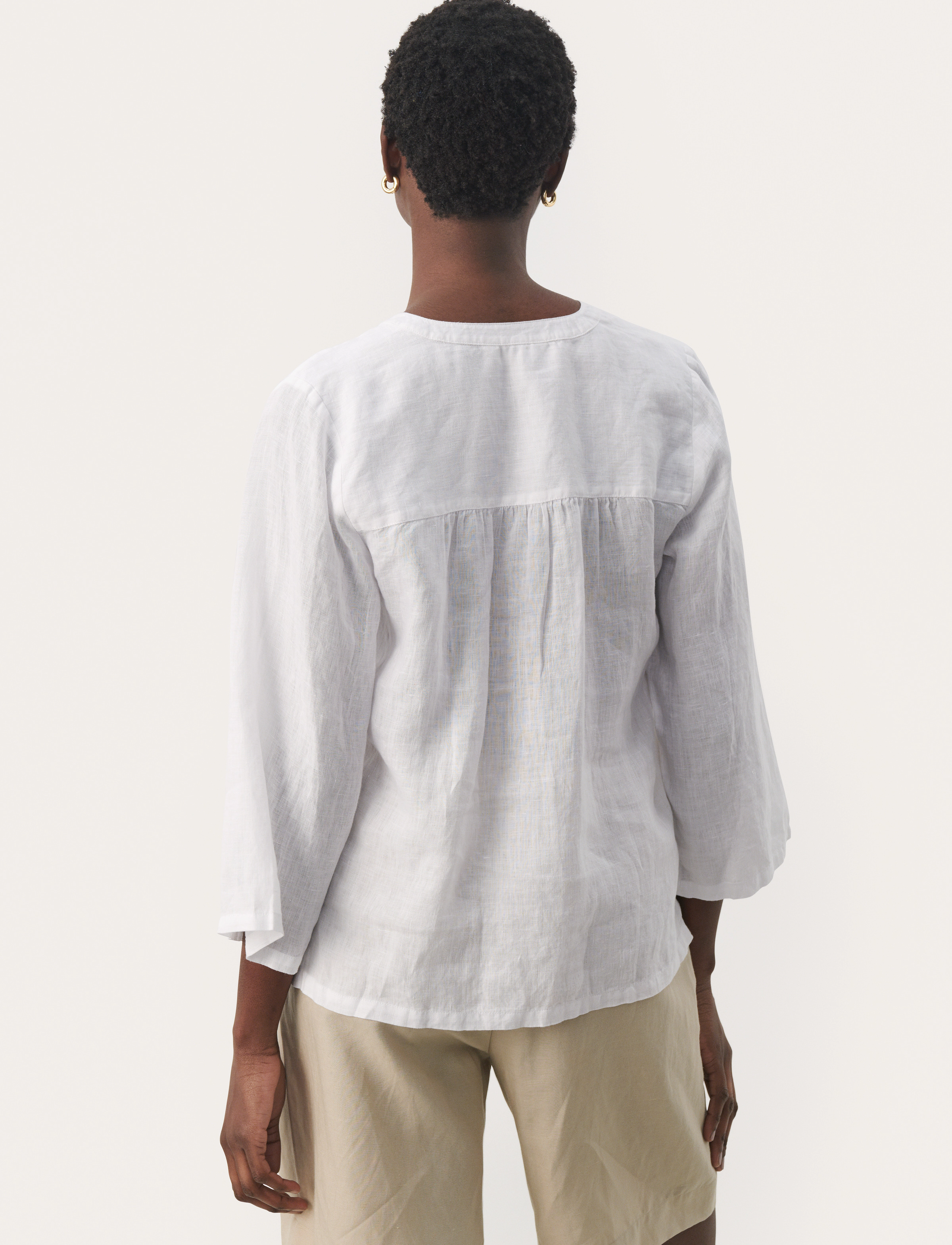Part Two - GerthaPW BL - bright white - 4