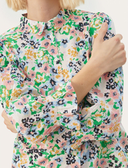 Part Two - NevinPW SH - long-sleeved blouses - green multi flower print - 5
