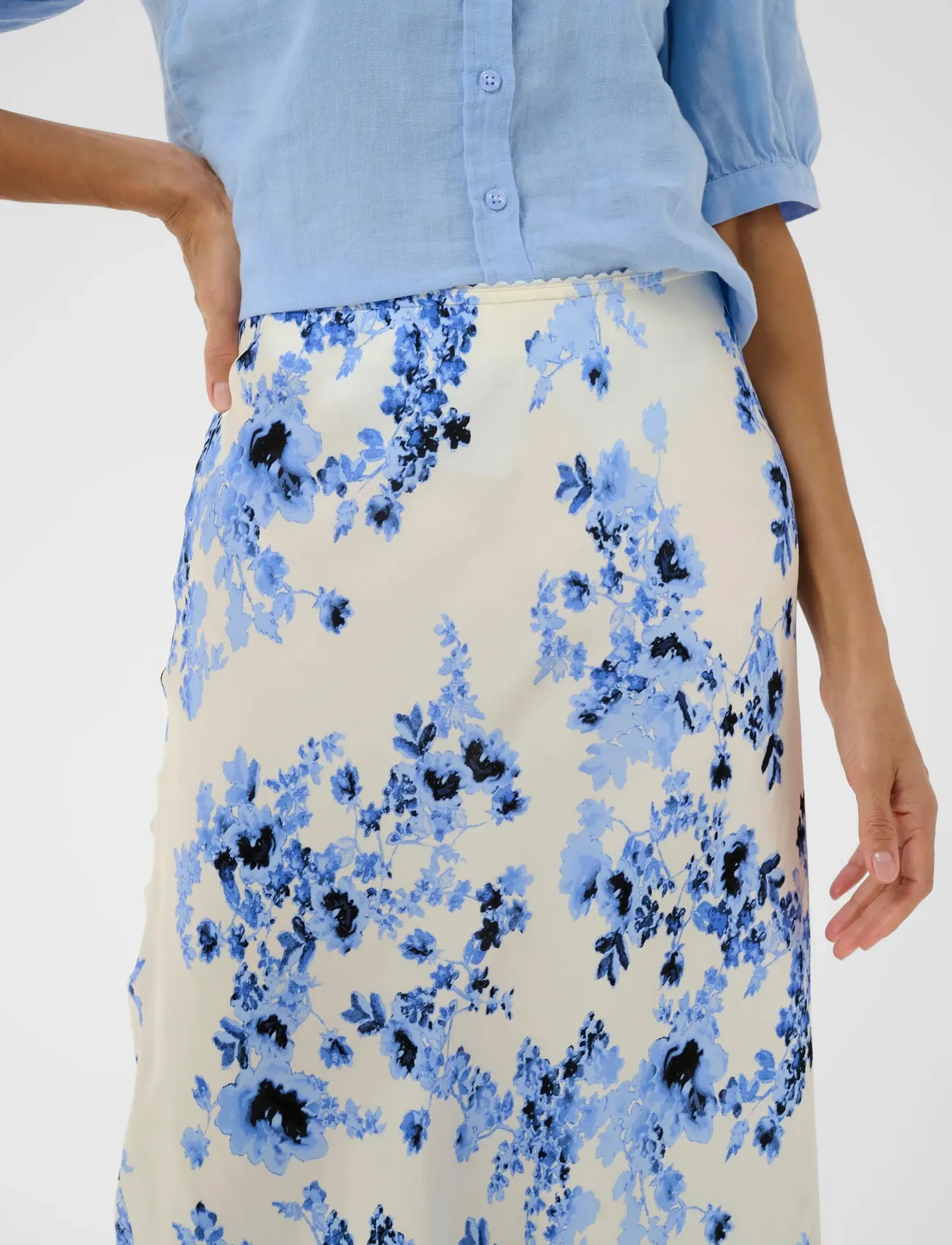 Part Two - LaurinaPW SK - satinröcke - blue shadow flower - 5