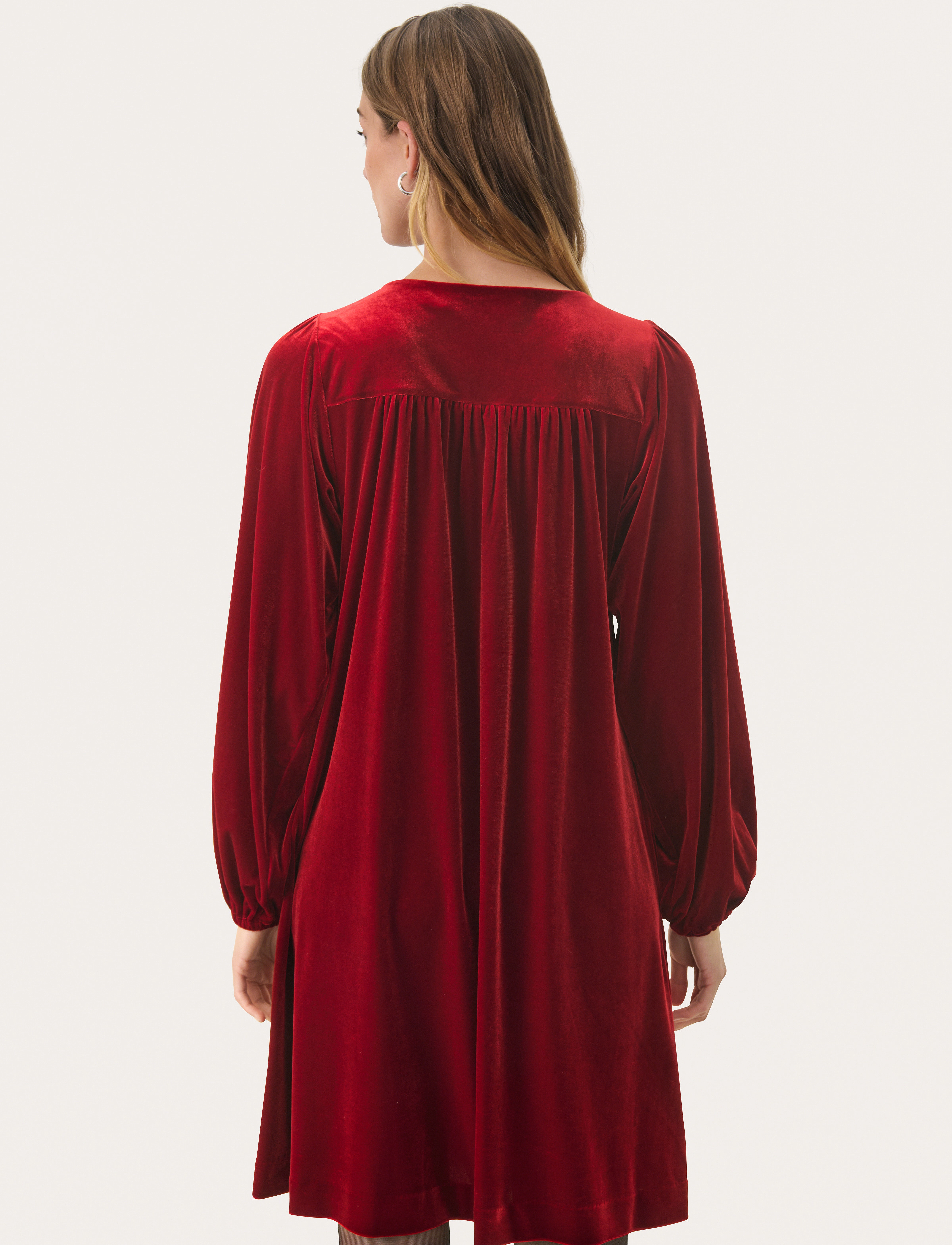 Part Two - MadiPW DR - lyhyet mekot - rhythmic red - 5