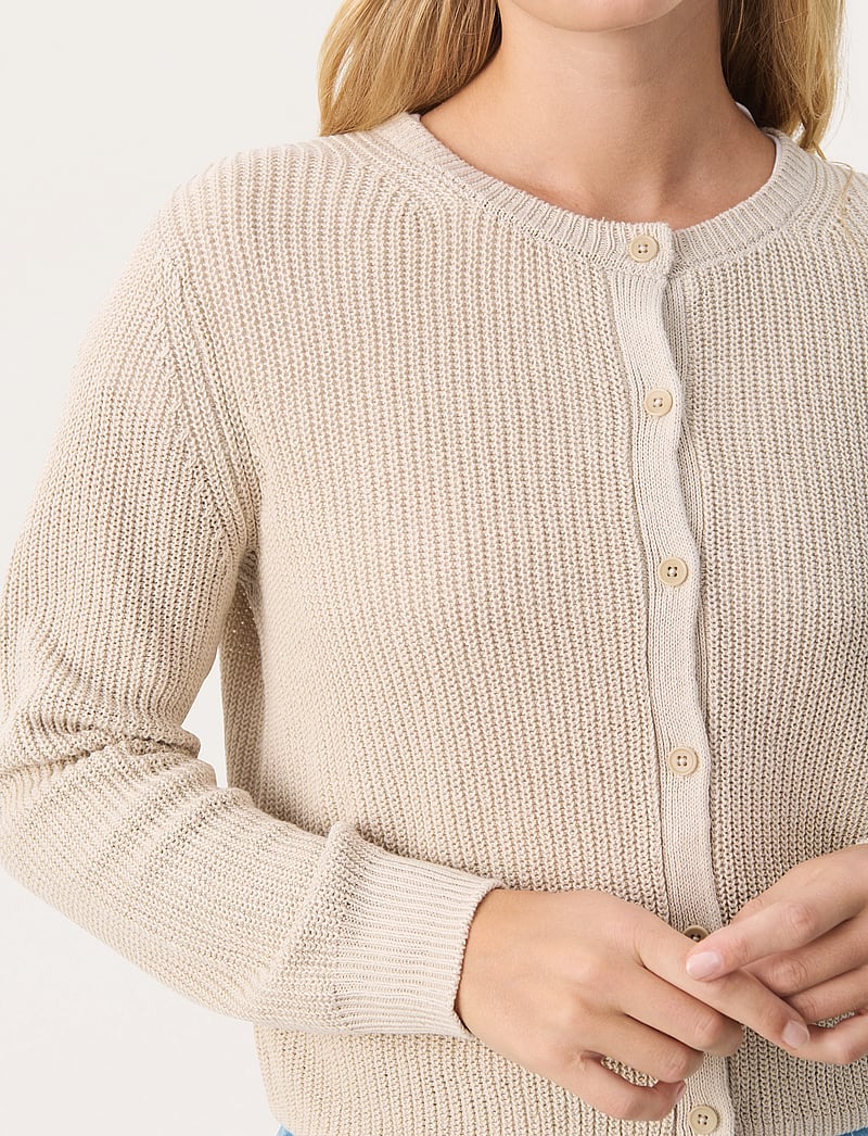 Part Two - GigiaPW CA - kardiganid - french oak - 5