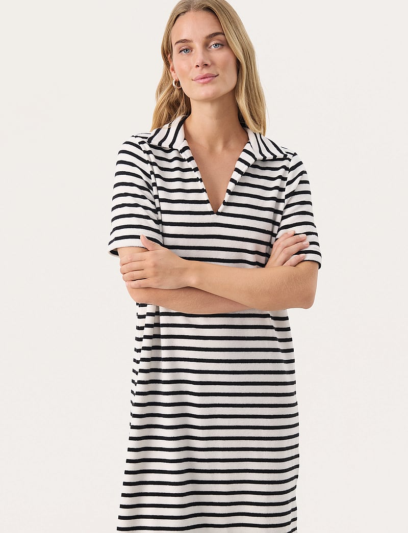 Part Two - RosittaPW DR - vabaaja kleidid - black and eggnog stripe - 0