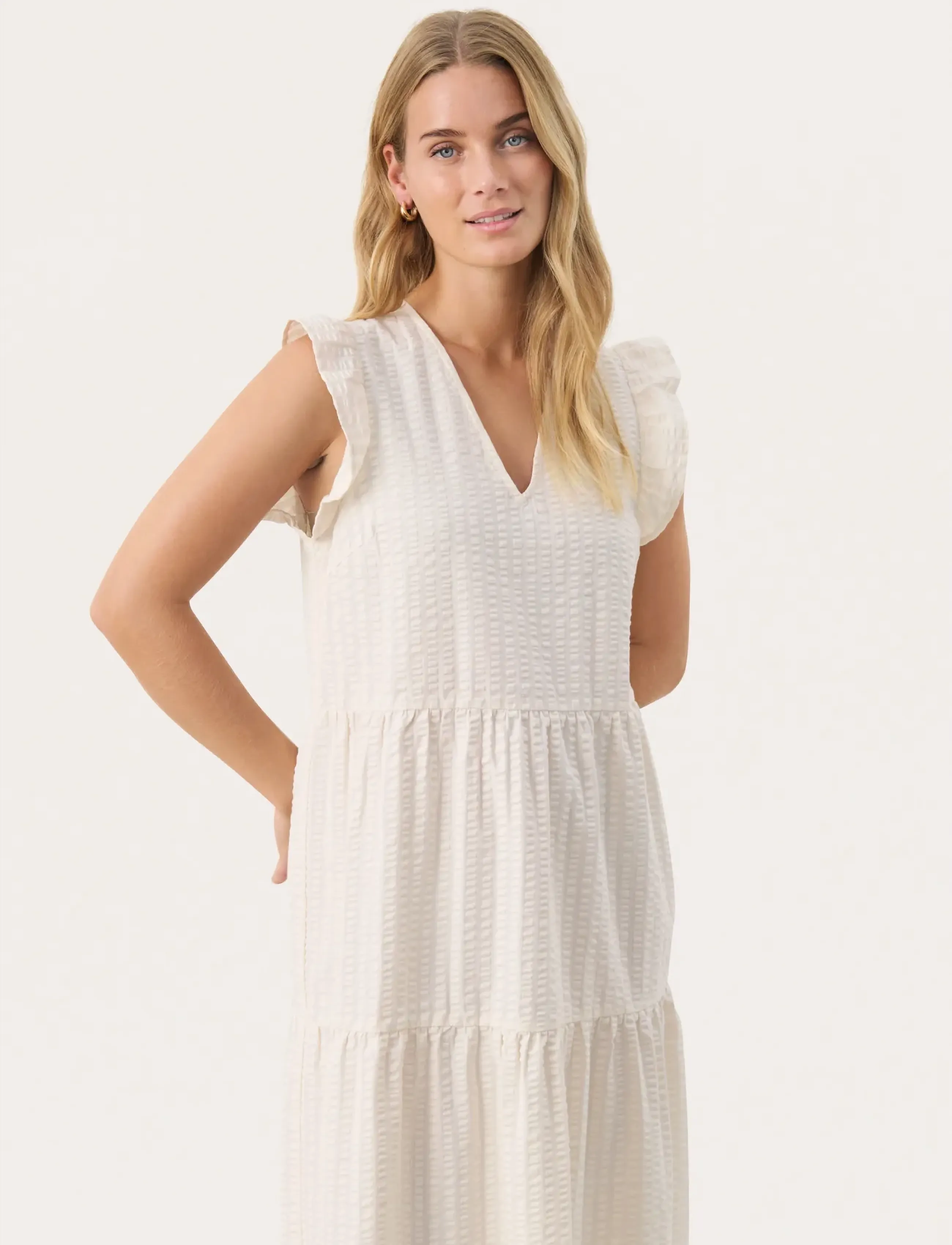 Part Two PamalinaPW DR - Part Two - EGGNOG / cream