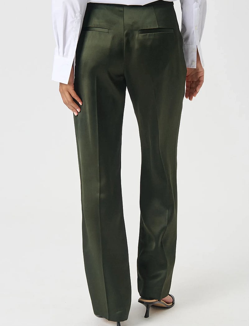 Part Two - UmaPW PA - kostymbyxor - rosin - 4