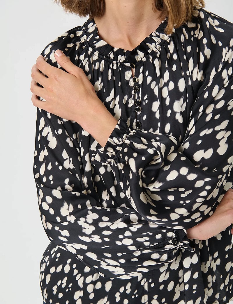 Part Two - VenessaPW BL - långärmade blusar - black dot print - 5