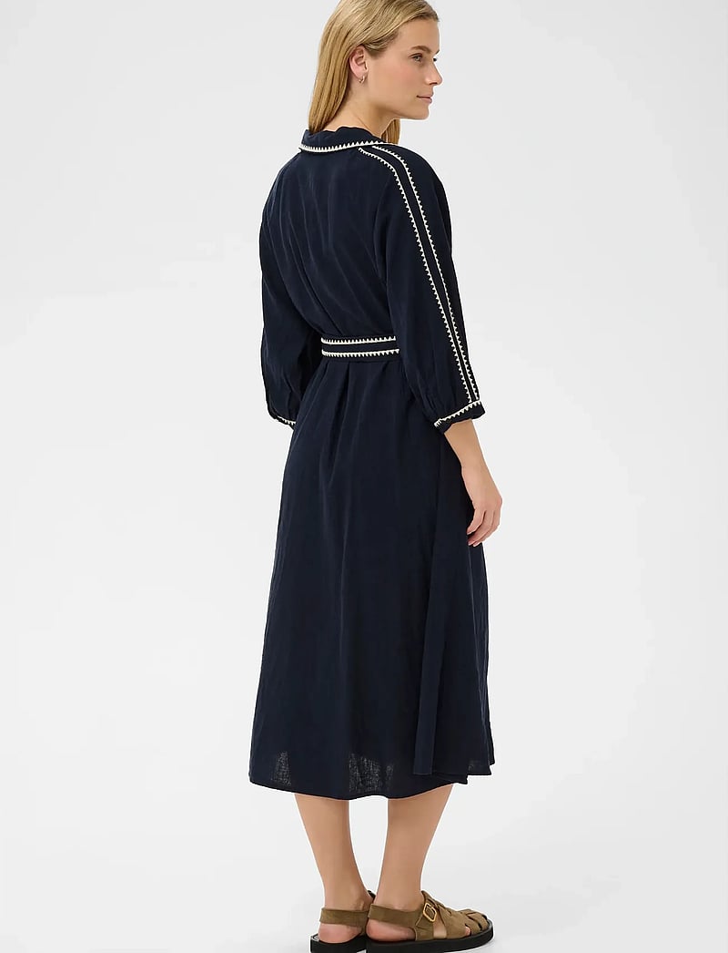 Part Two - SiciliasPW DR - hemdkleider - after midnight - 4