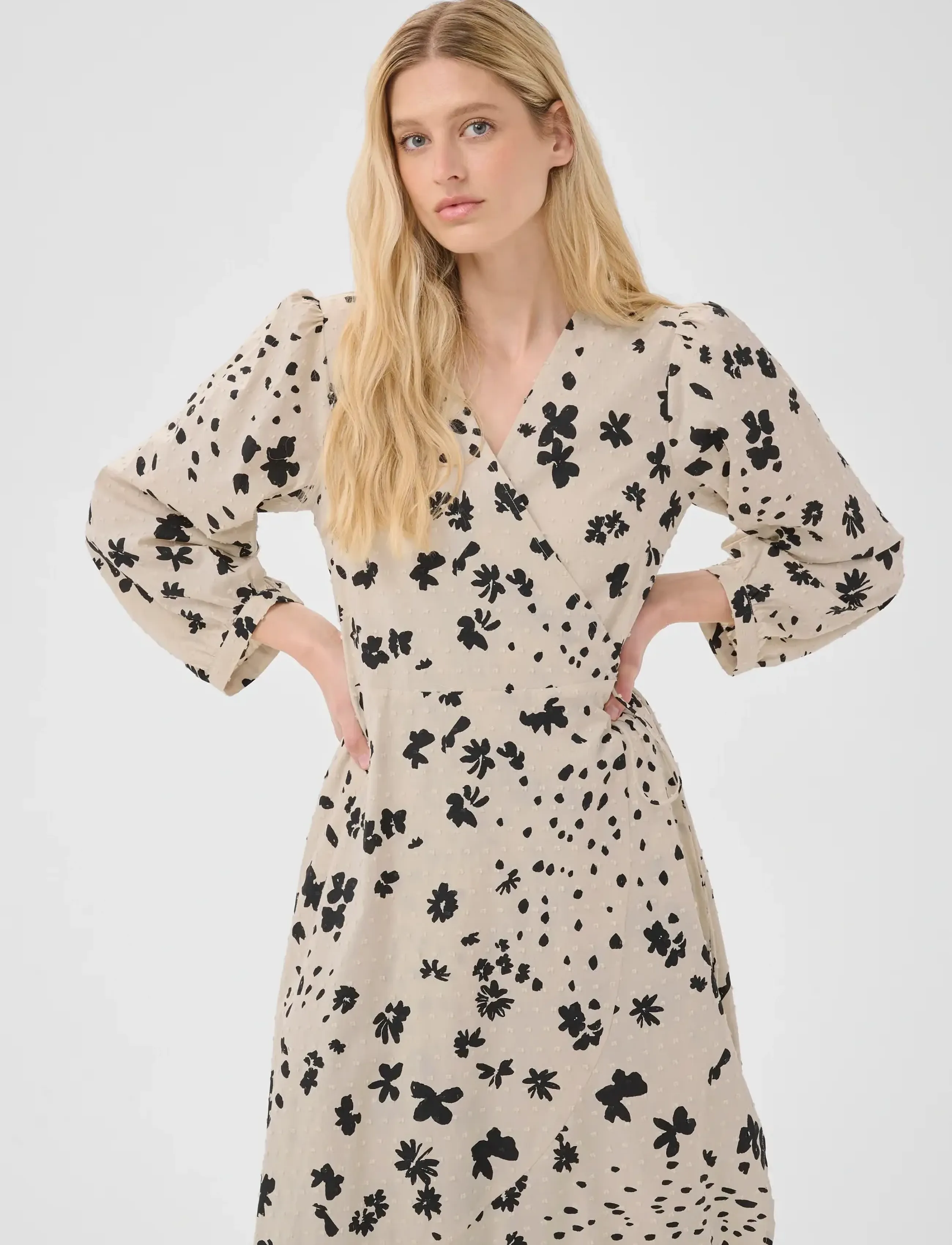 Part Two - AlyaPW DR - omlottklänningar - black dot flower print - 3