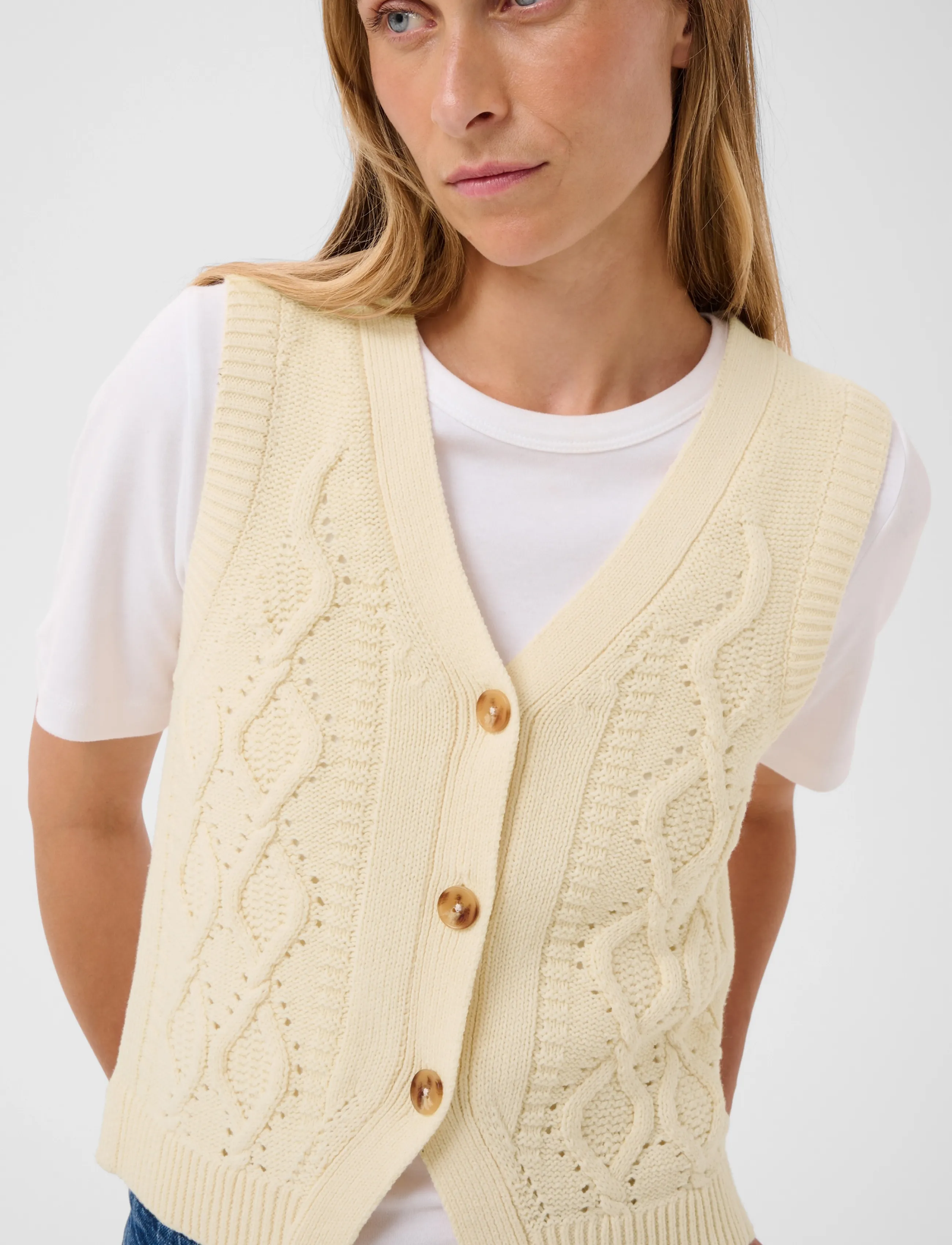 Part Two Christinpw Waistcoat stickade västar dam – bild 5