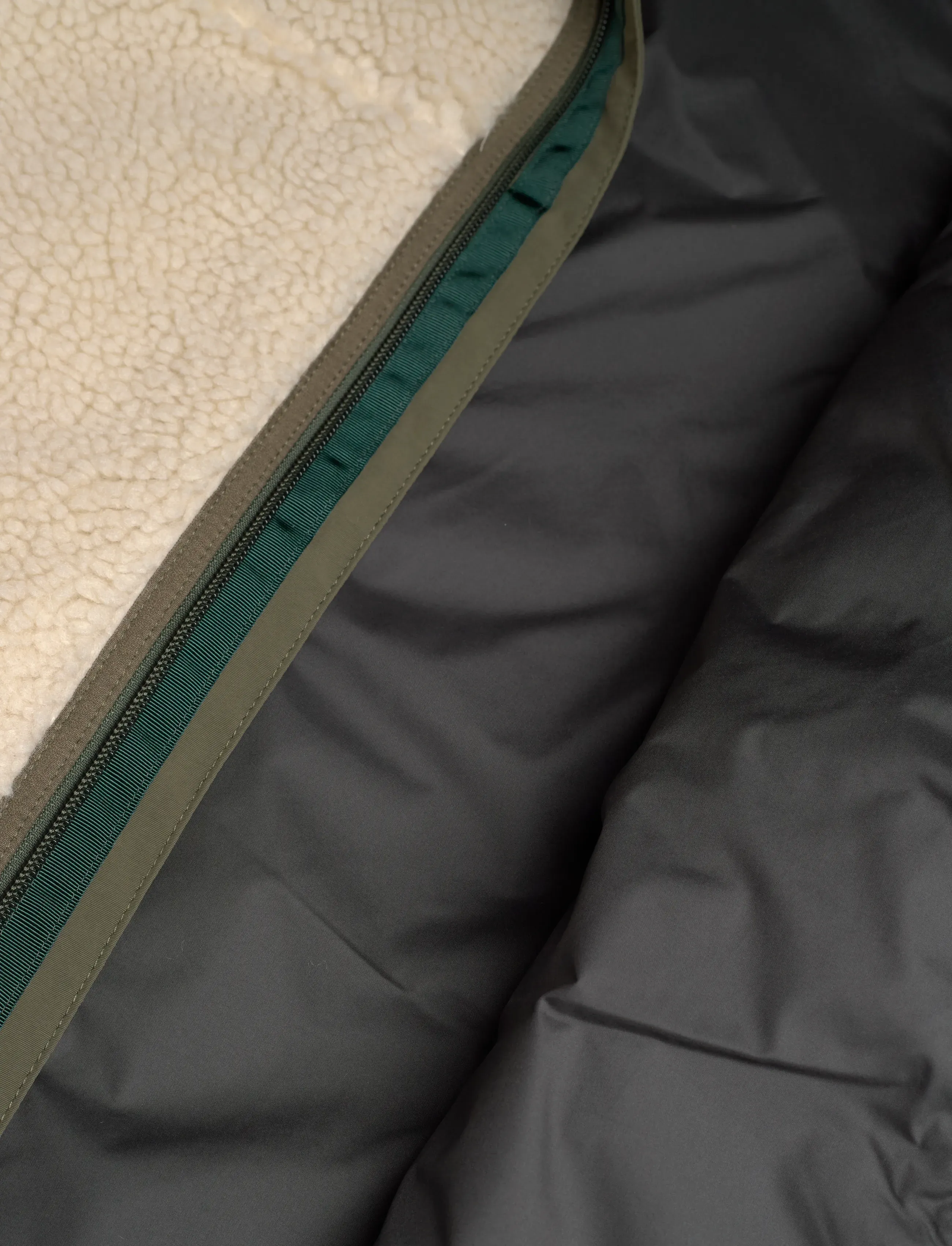 Patagonia - Retro-X® Fleece Vest - fleece og mellemlag - beige/green - 4